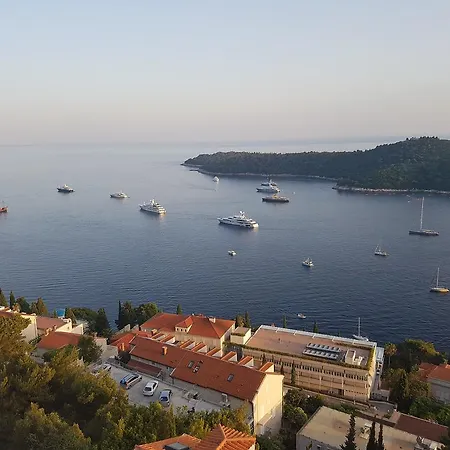 Wuthering Heights * Dubrovnik
